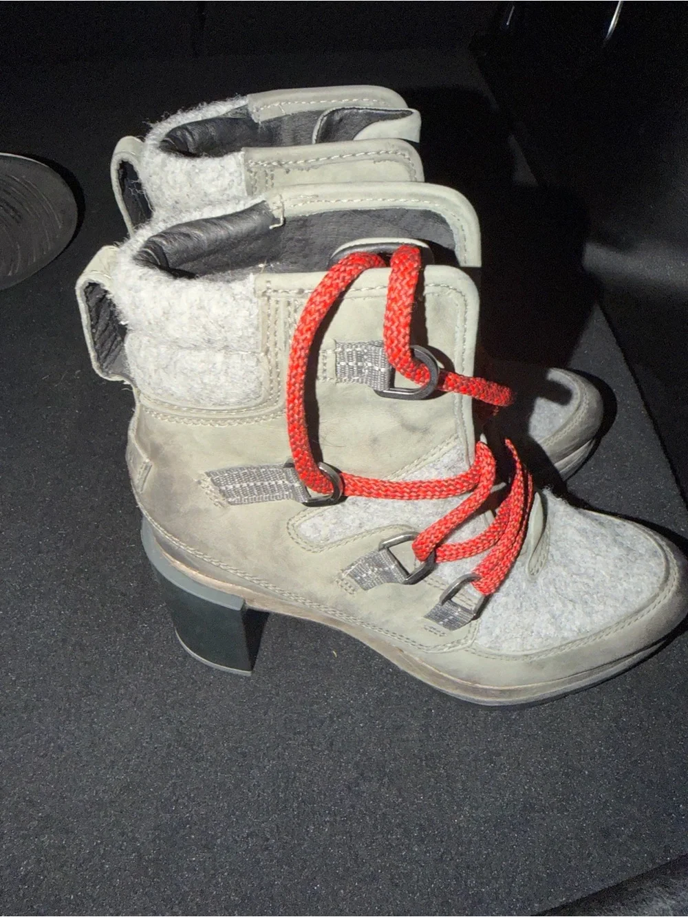 Sorel Women's Gray Winter Boots with Red Laces